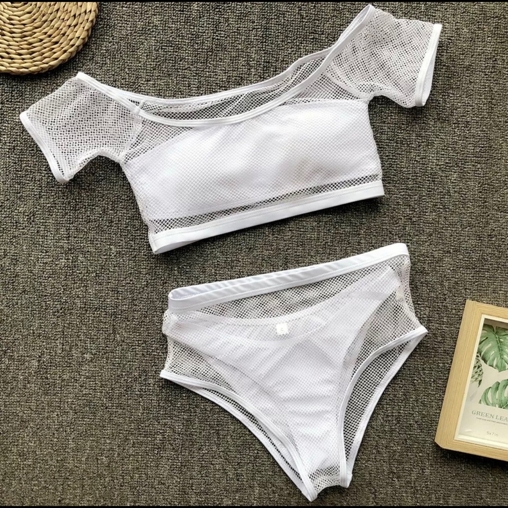 Sexy, Off-Shoulder, Mesh-Overlay Bikini - Picture 4 of 6